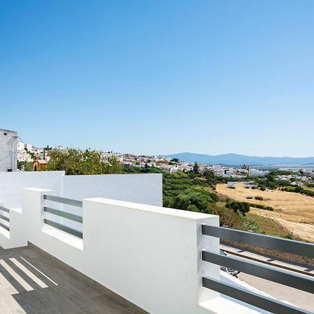 Apartamentos El Mirador De La Janda Беналуп-Касас-Вьехас Экстерьер фото